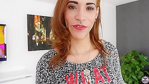 Big ass redhead beauty in a deep throat porn video