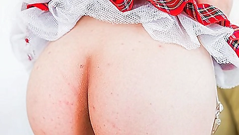 Horny teen 18+ is playing with her toy and she is very horny