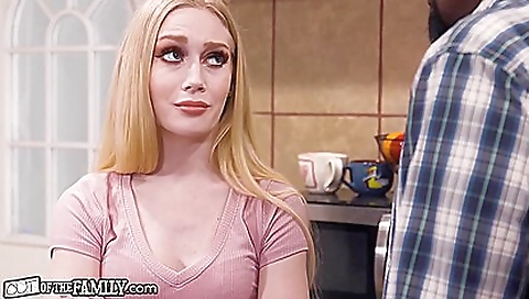 Big cock blonde brunette babe is getting her stepsdad on her face