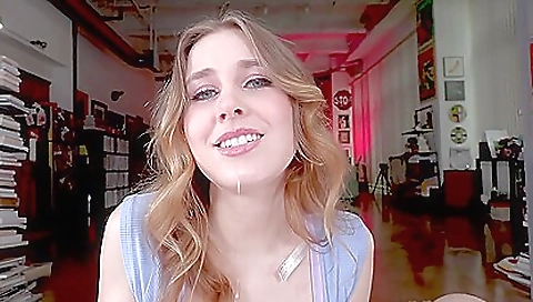 Big titted babe gets a facial with a guy in the gym