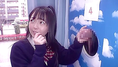 Asian student in a high heels video that she wants to make a hole